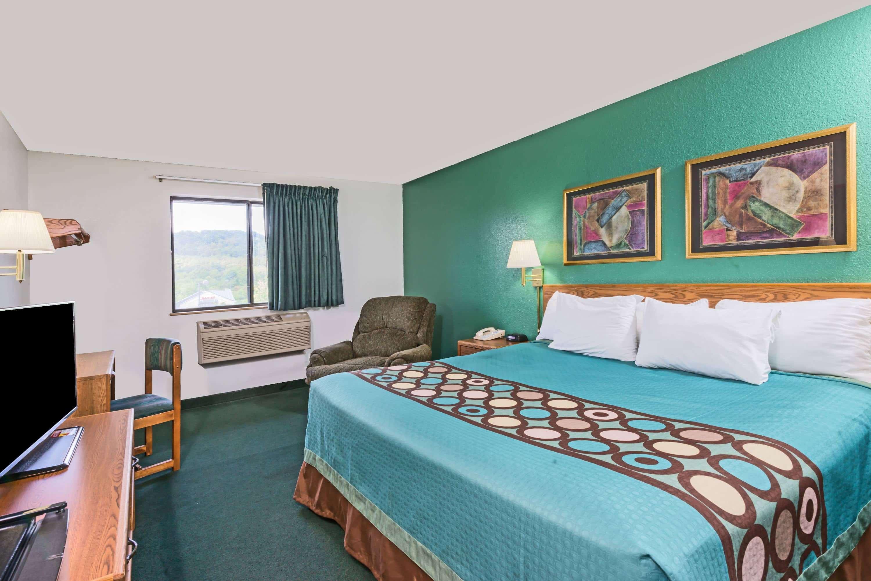 Super 8 By Wyndham New Stanton Hotel Bagian luar foto