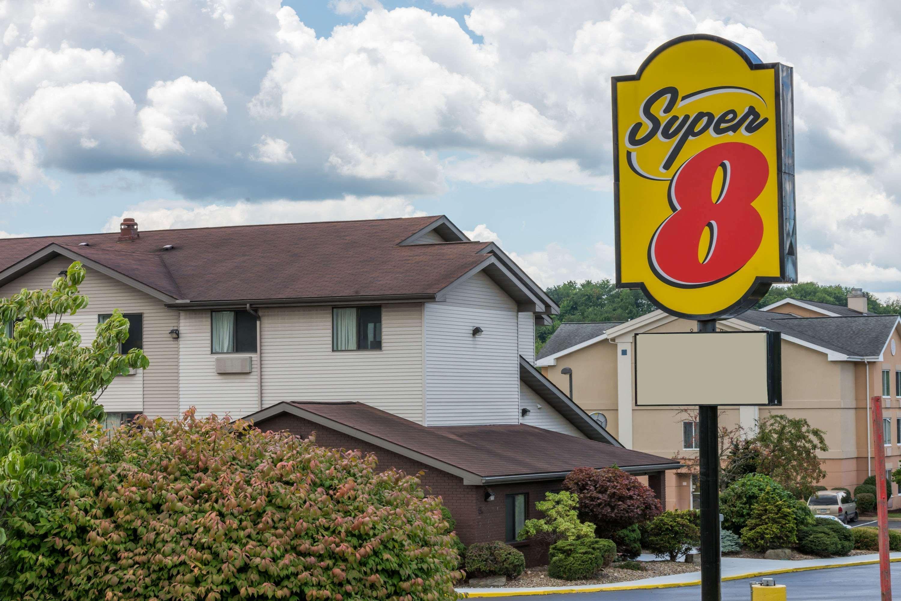 Super 8 By Wyndham New Stanton Hotel Bagian luar foto