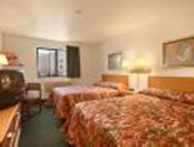 Super 8 By Wyndham New Stanton Hotel Ruang foto
